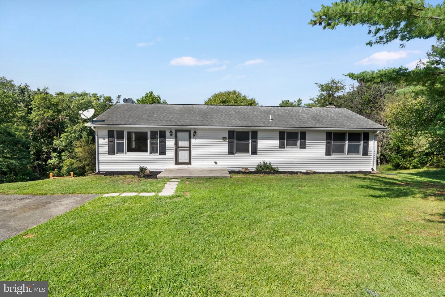 94 Bluejay Ct — photo