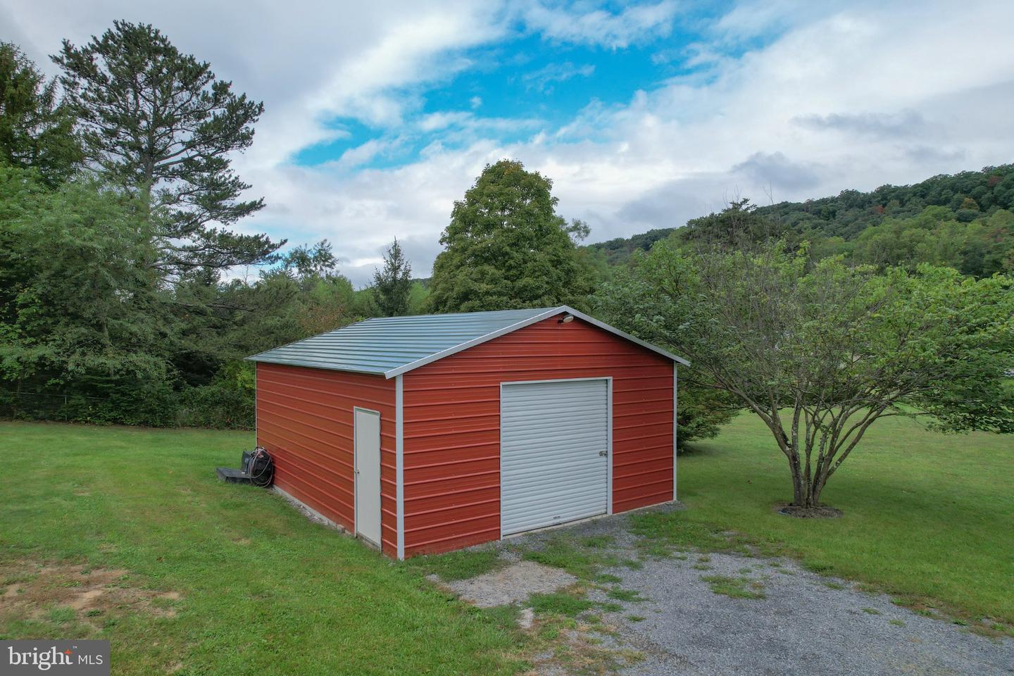 4615 Valley Road, Berkeley Springs, WV 25411 — photo 2