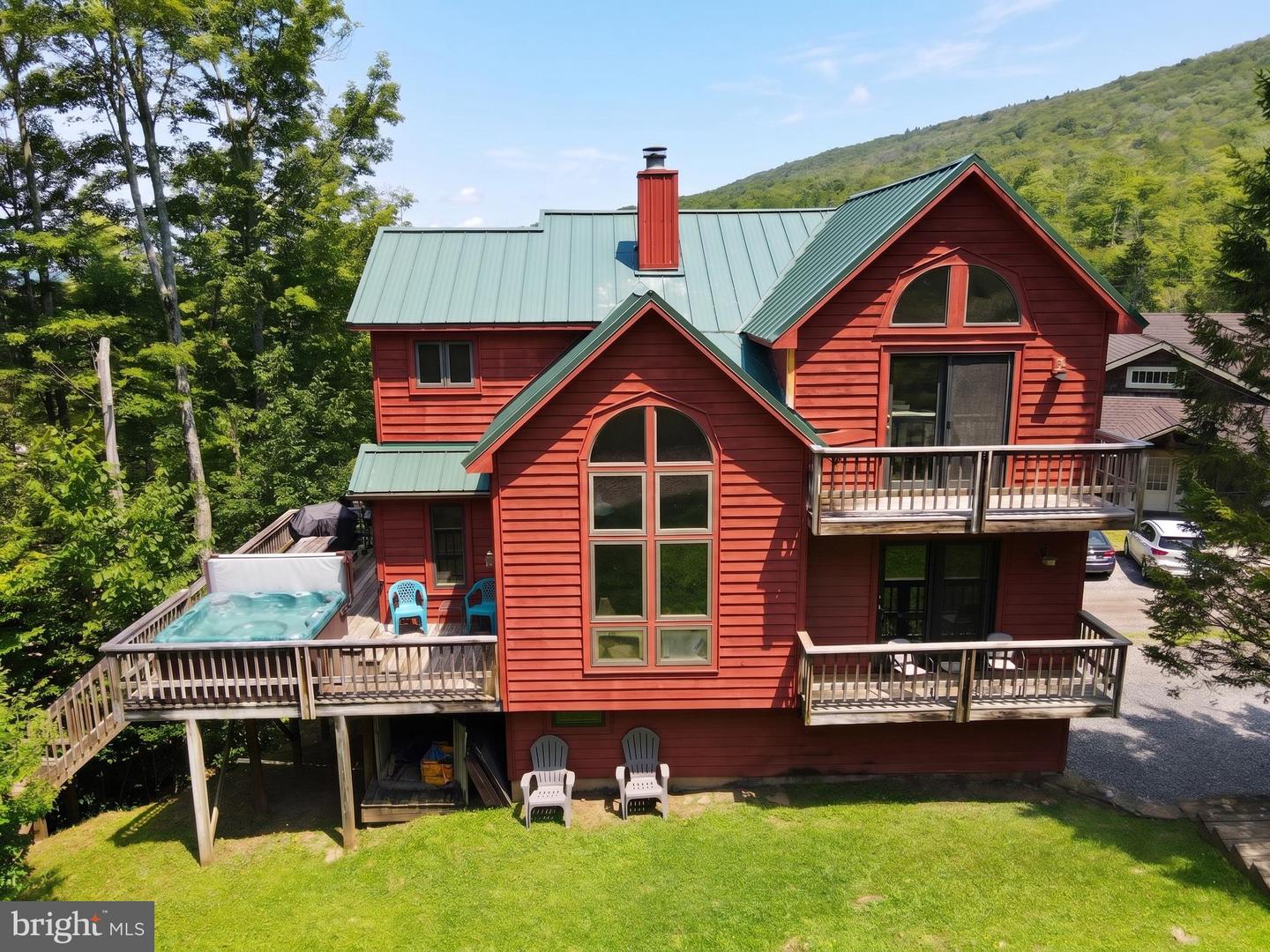330 Slopeside Road, Davis, WV 26260