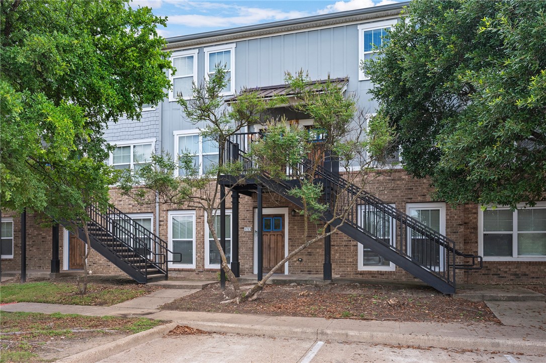 1725 Harvey Mitchell 1713 — photo