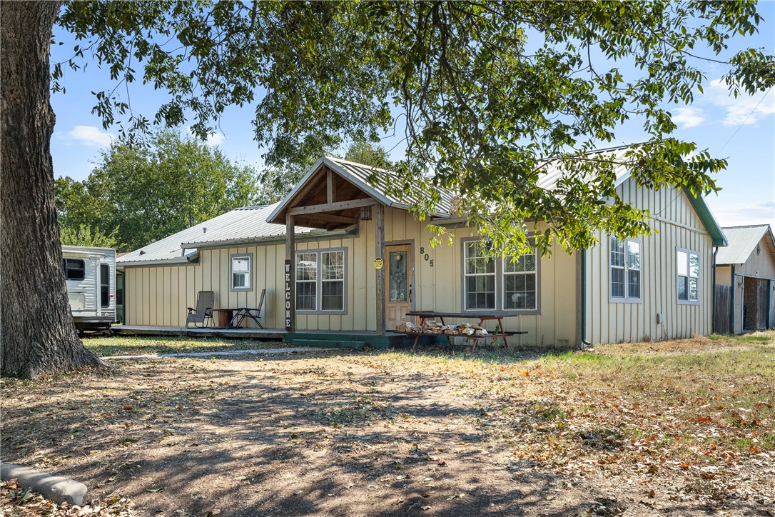 805 West Fawn Street — photo