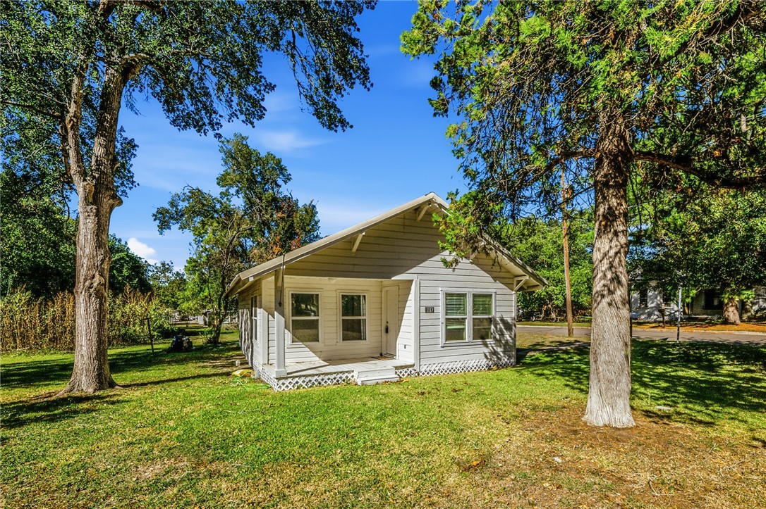 1117 Sycamore Street — photo