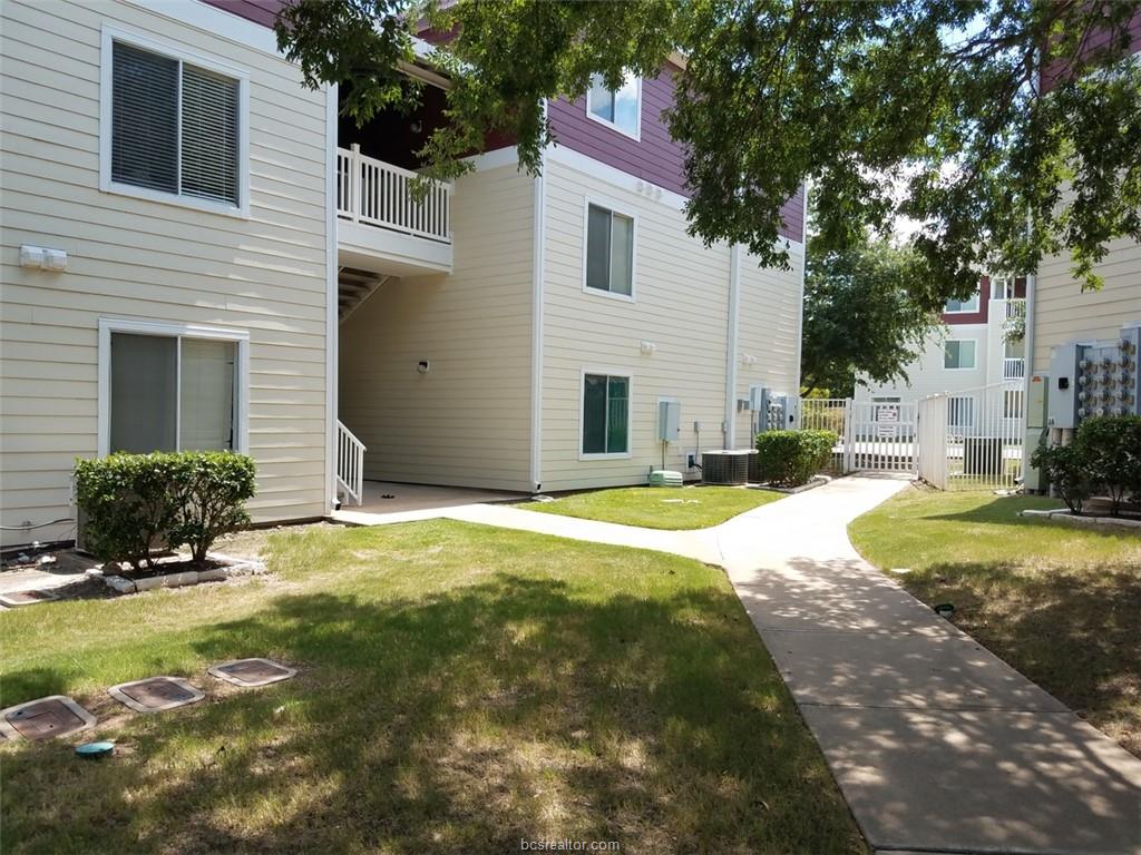 519 Southwest Parkway 201 — photo