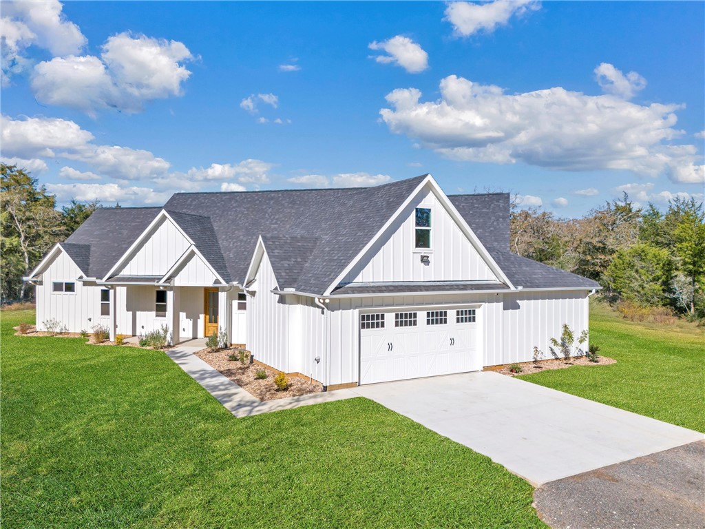 2716 County Road 324 — photo