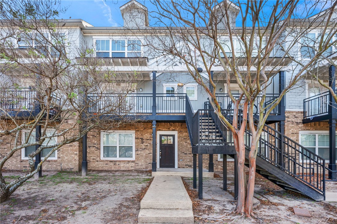 1725 Harvey Mitchell 627 — photo