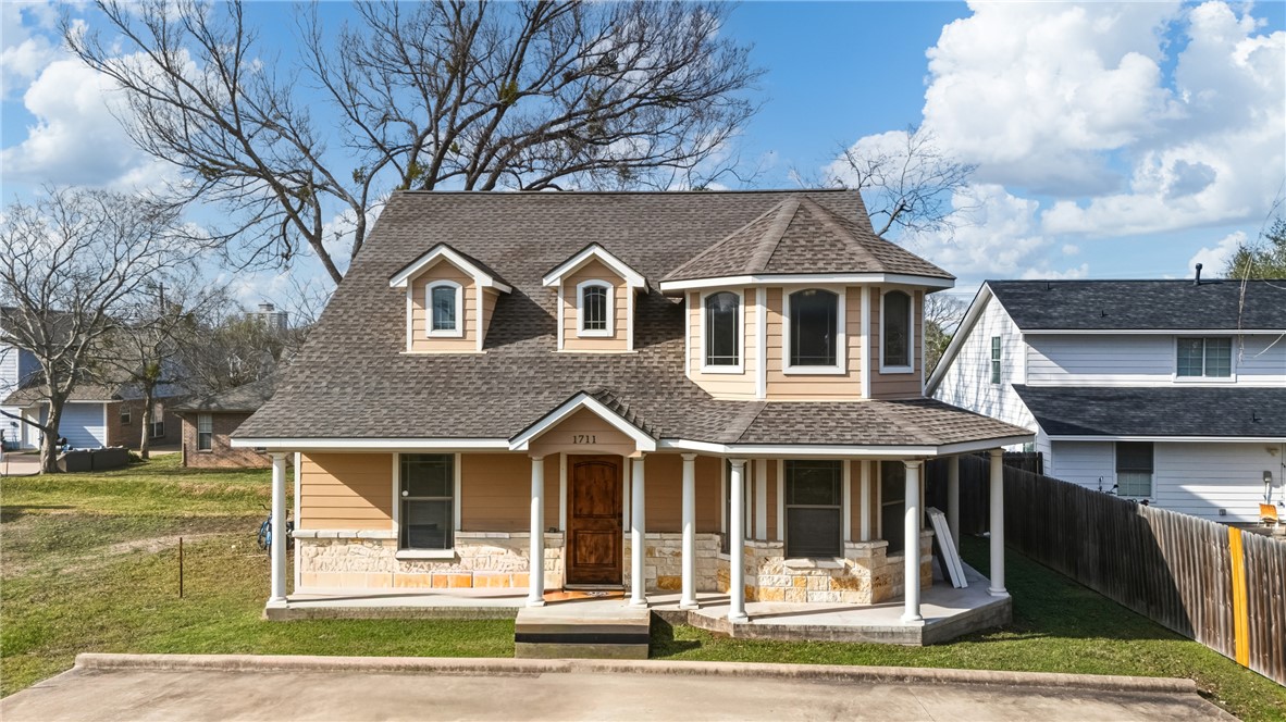 1711 Boardwalk Court — photo