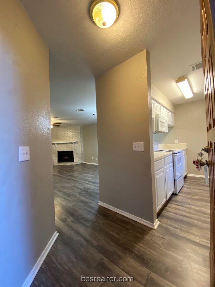 1305 West Villa Maria Road E202 — photo