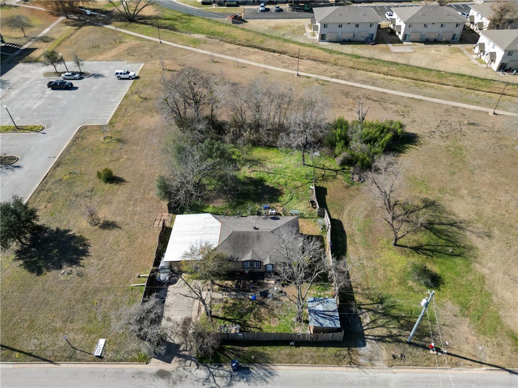 904 Eleanor Street — photo