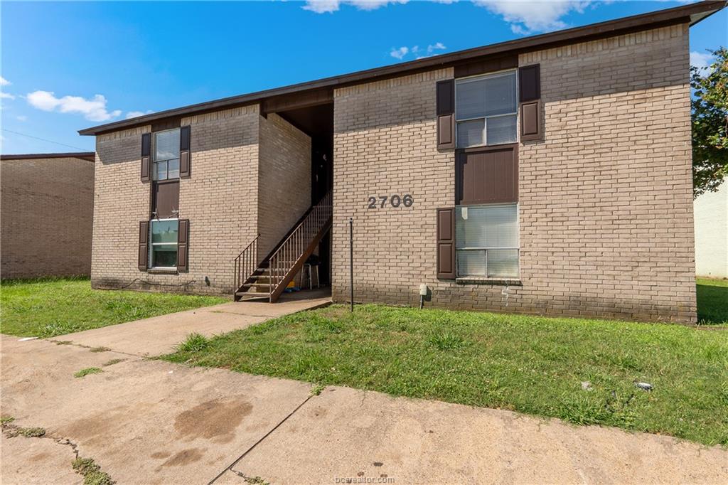 2706 Evergreen Circle C — photo