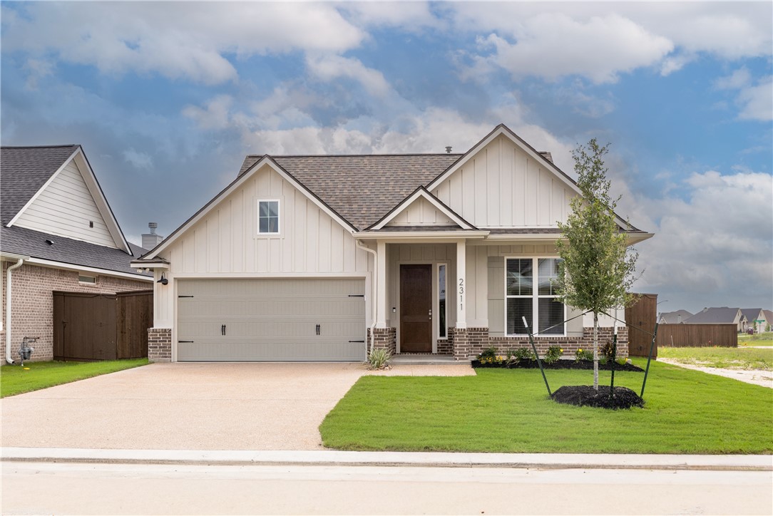 2311 Rivercane Court — photo