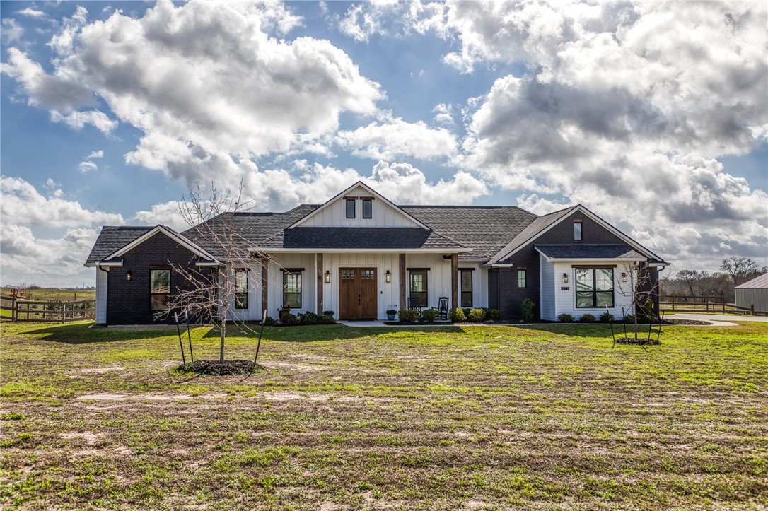 233 Randi Road, Bellville TX 77418