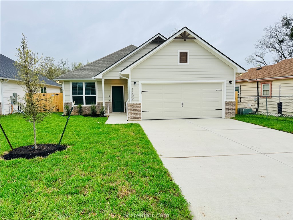 1202 Suncrest Street — photo