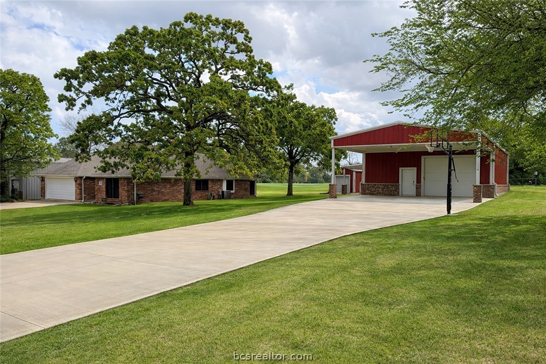 202 Golfview Drive — photo