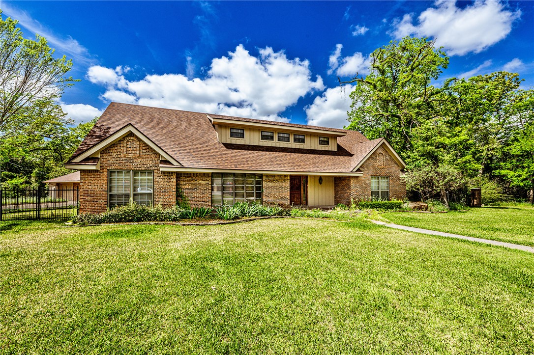 1100 Broadmoor Drive — photo