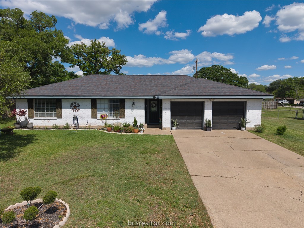 3613 Oak Ridge — photo