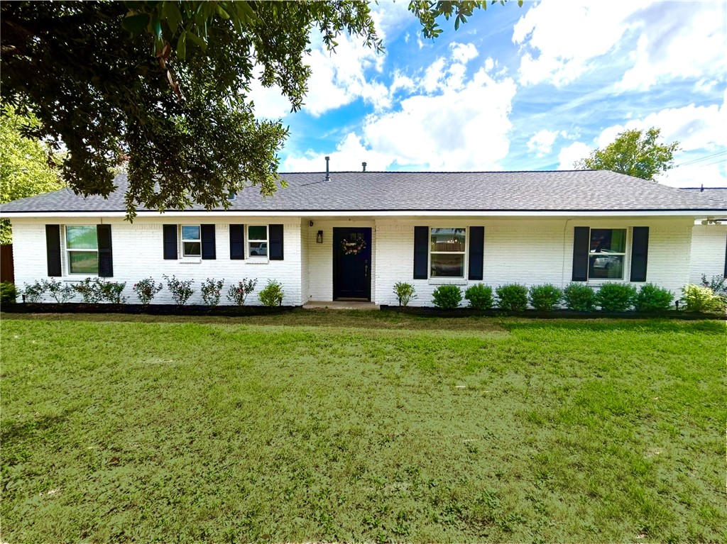 1012 Winding Road — photo