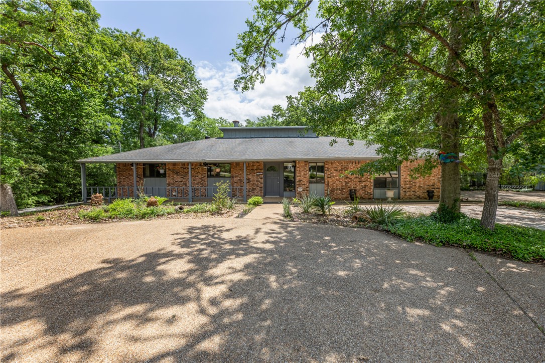 2604 Faulkner Drive — photo