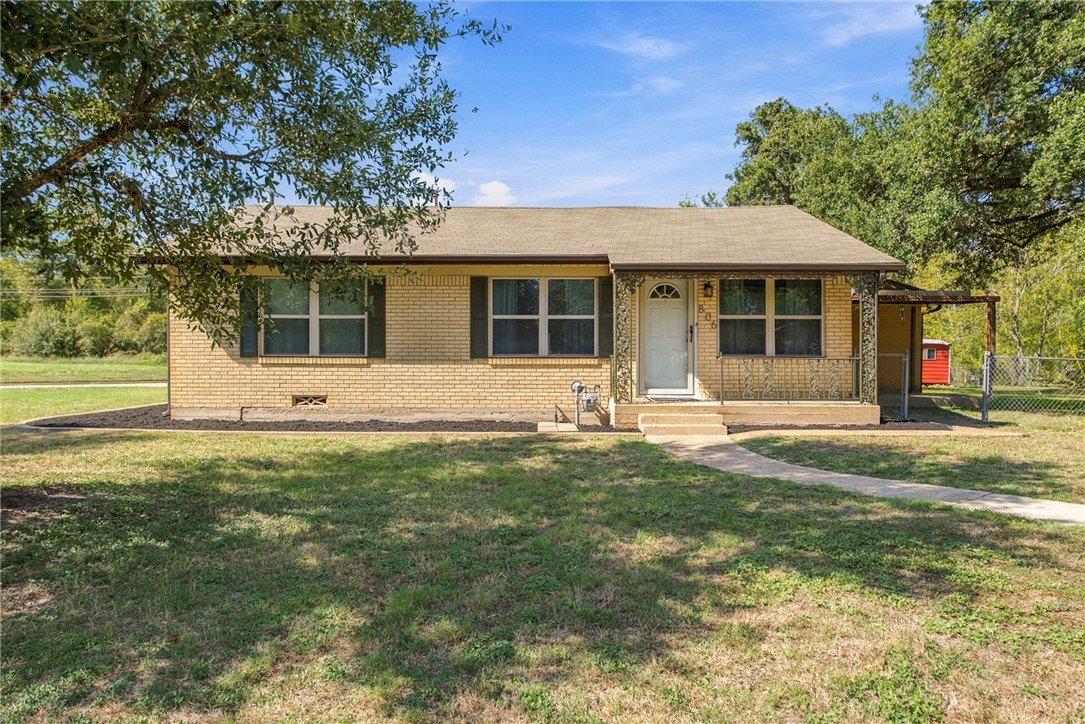 806 Mary Lake Drive — photo