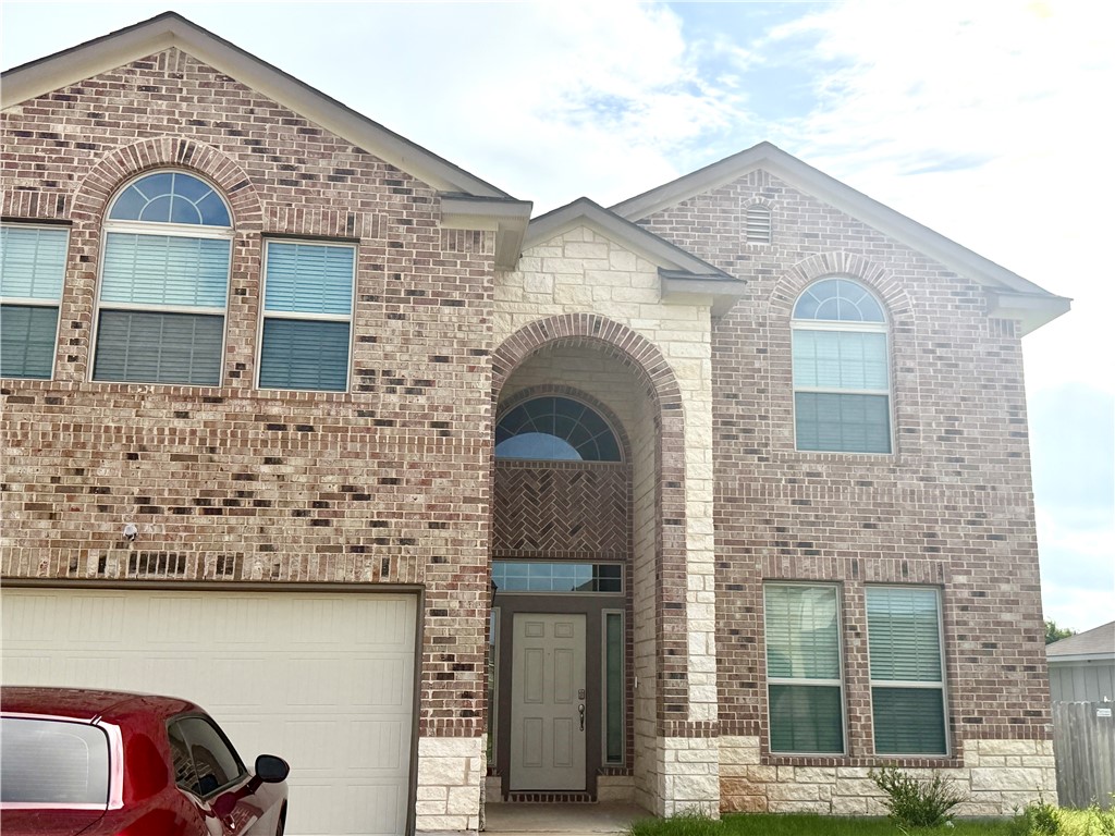 2038 Rock Ridge Avenue — photo
