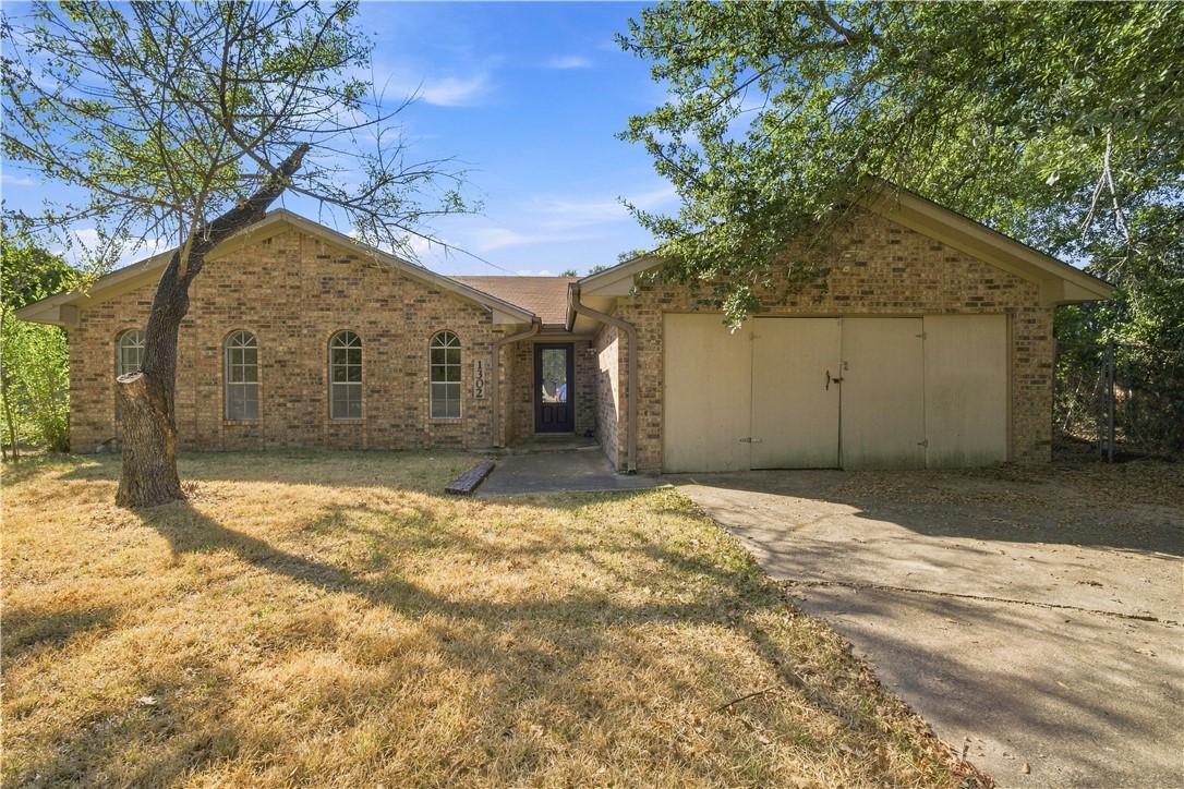 1302 Austin Avenue — photo
