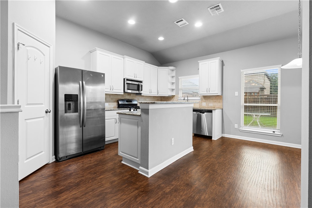 4202 Shallow Creek Court — photo
