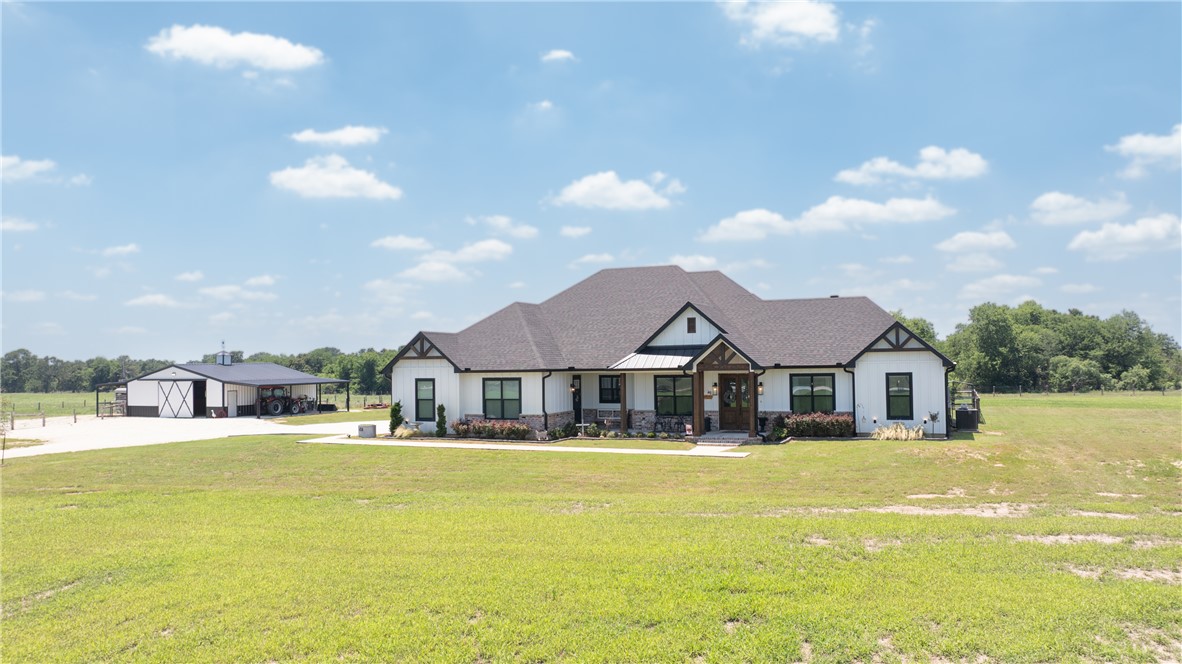 9163 North FM 46 — photo