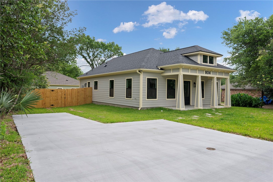 804 E 27th Street, Bryan, TX 77803 — photo 2