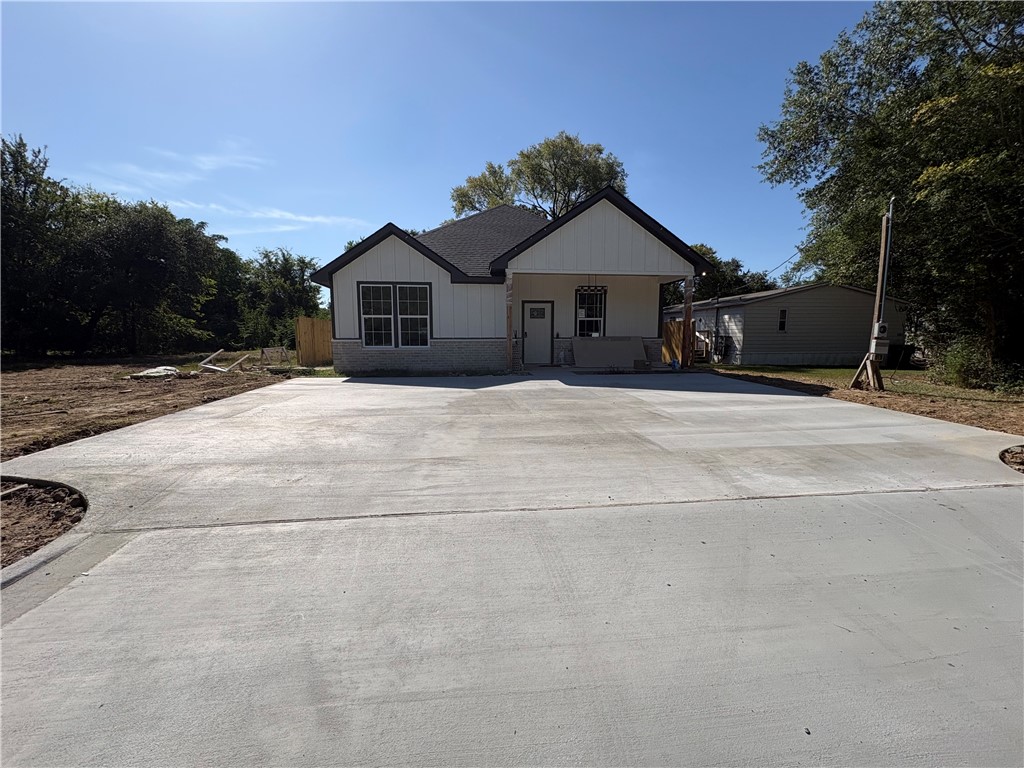 2405 Southside Drive — photo