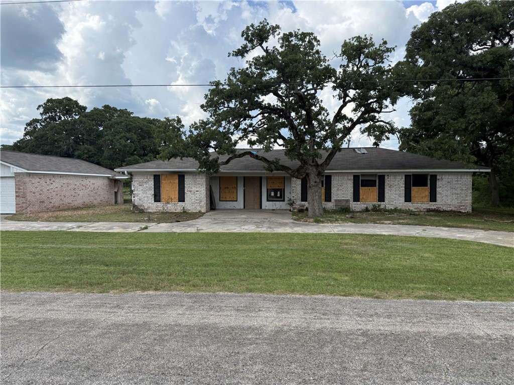245 Golfview Drive — photo