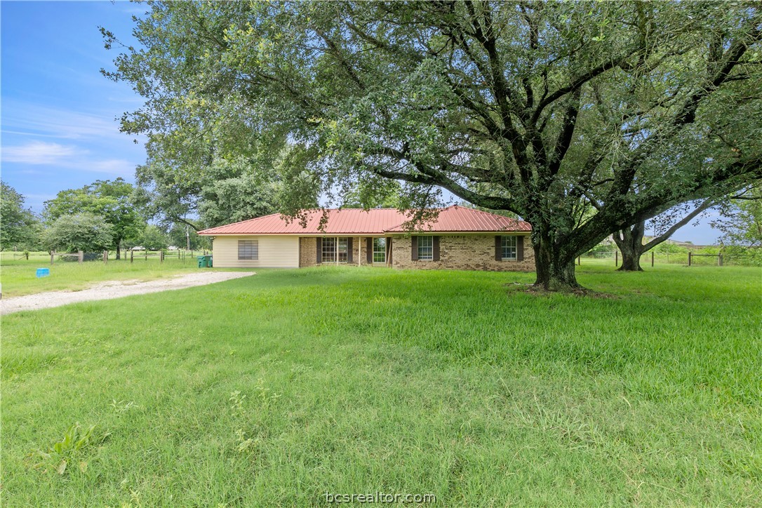 970 Martin Road — photo