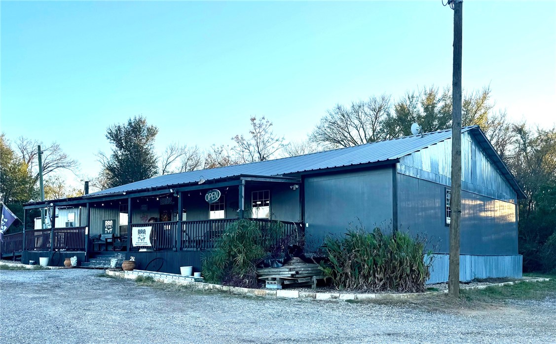 1621 South Main Street — photo