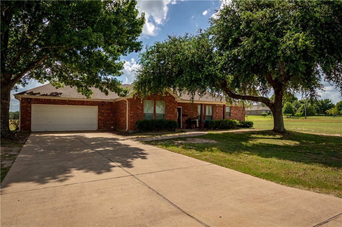 3 Meadows Drive — photo