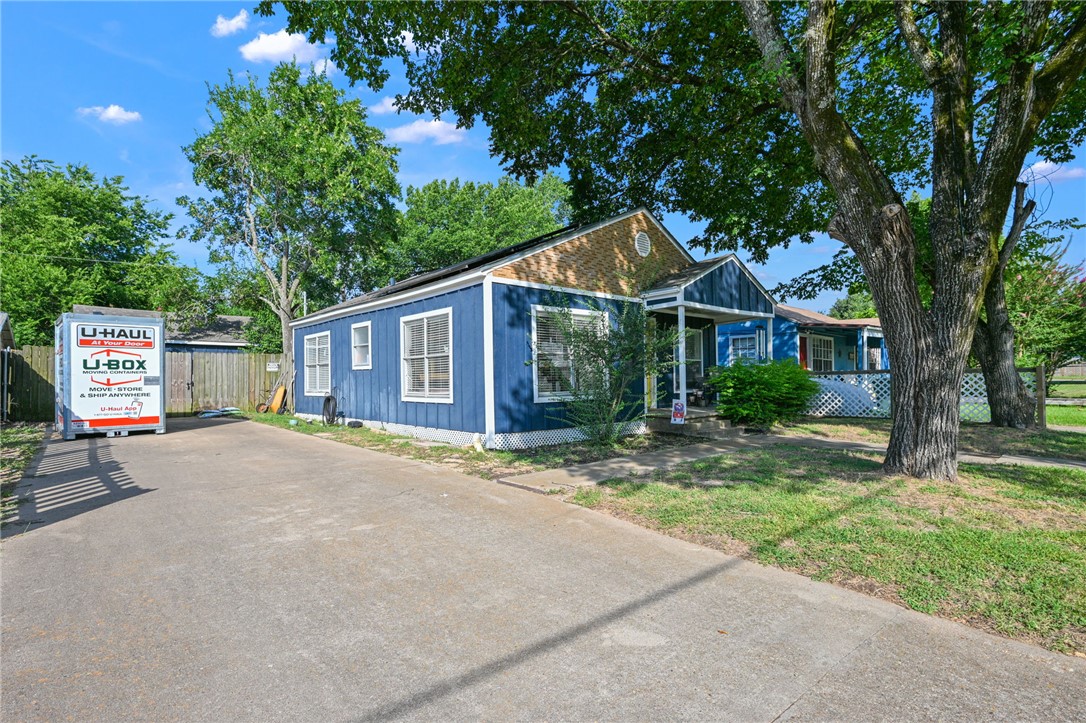 1207 E 26th Street, Bryan, TX 77803 — photo 2