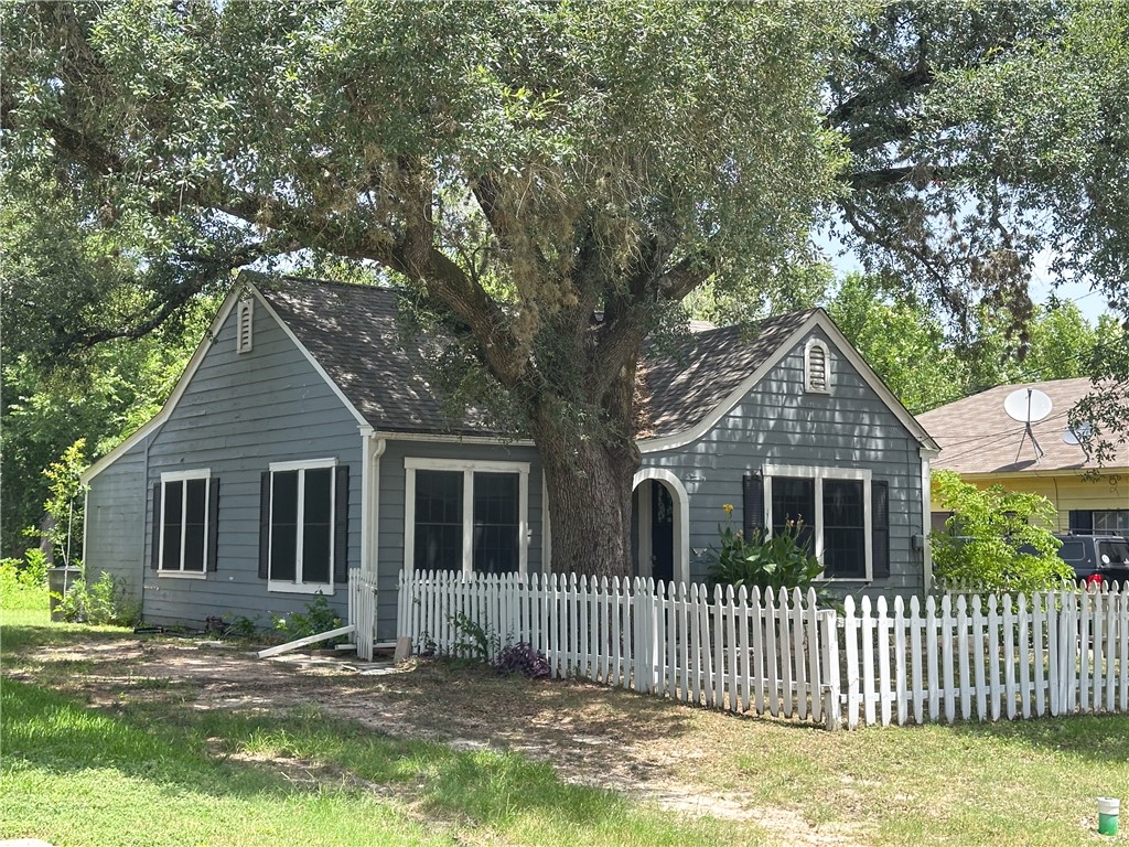 308 North Haswell Drive — photo