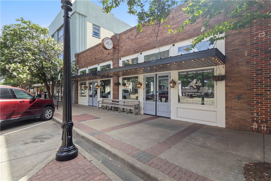 205 South Main Street — photo