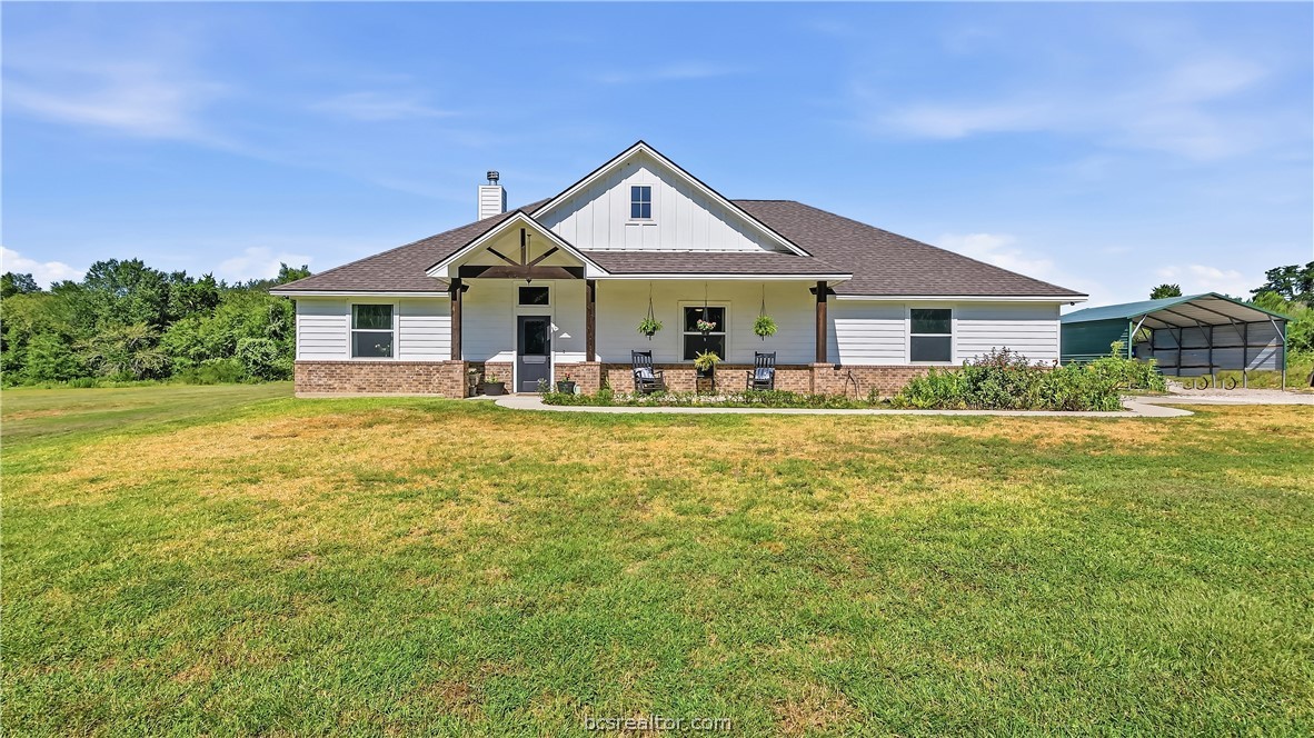 2879 FM 2000 — photo