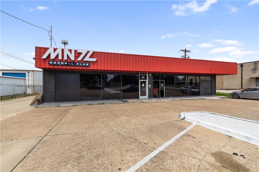 1700 East Villa Maria Road — photo