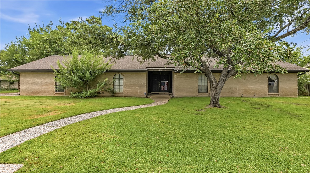 3901 Oak Bend Drive — photo