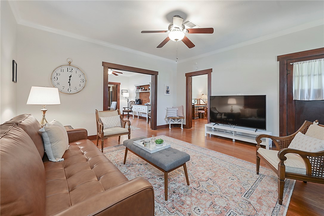 612 E 32nd Street, Bryan, TX 77803 — photo 2