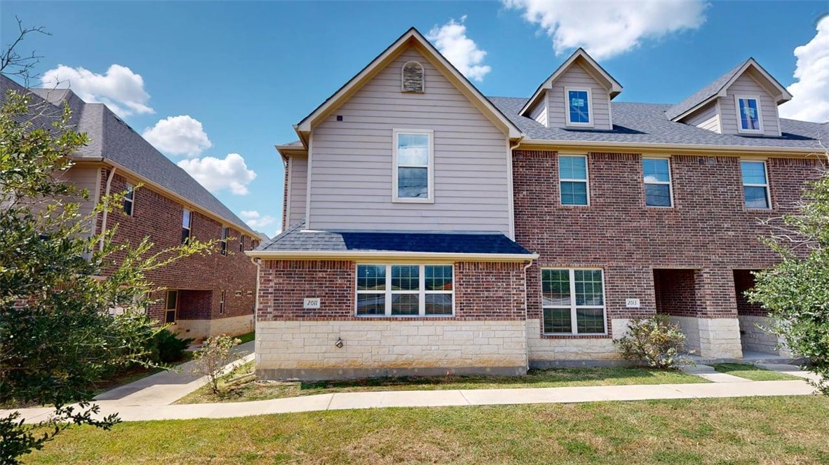 2019 Harvey Mitchell Parkway S — photo