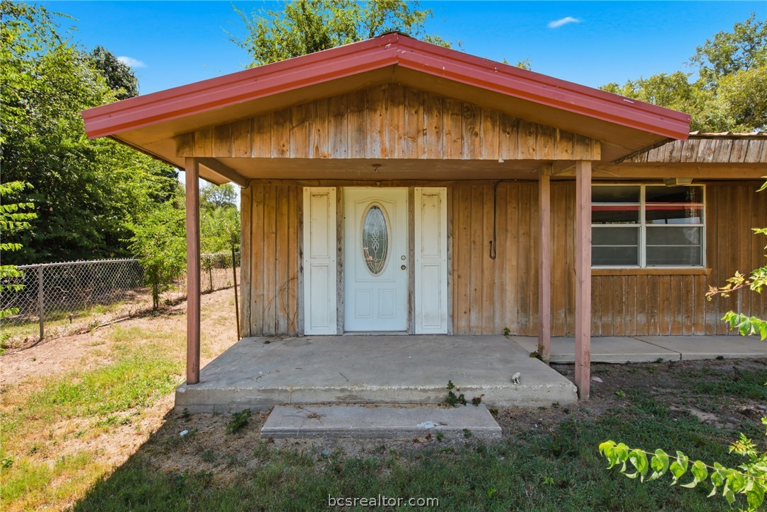 8032 East FM 979 — photo