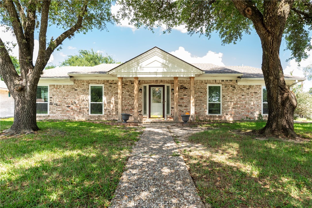 3705 Holly Drive — photo