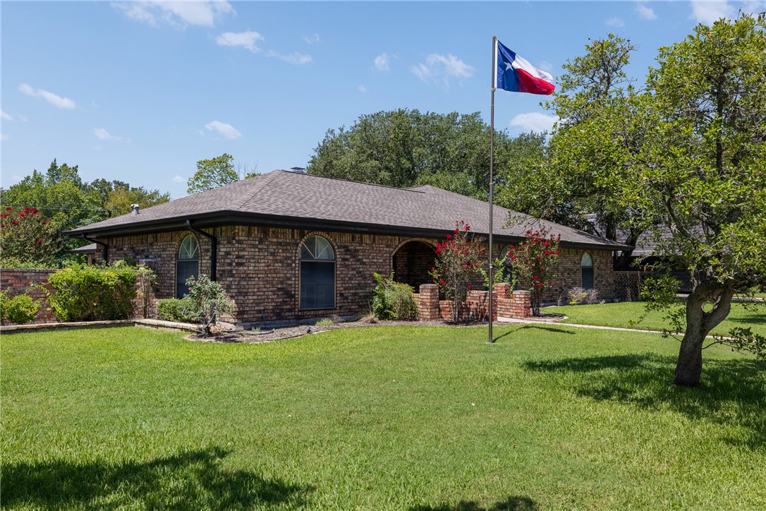 1602 Brook Hollow Drive — photo