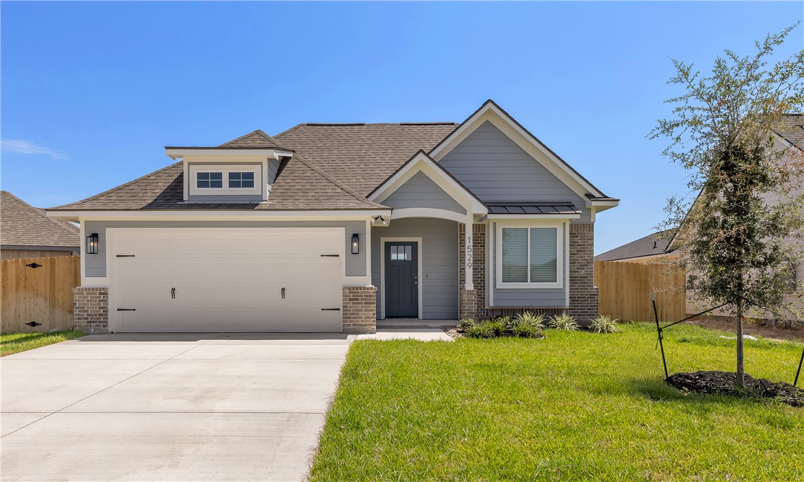 1529 Birdie Court — photo