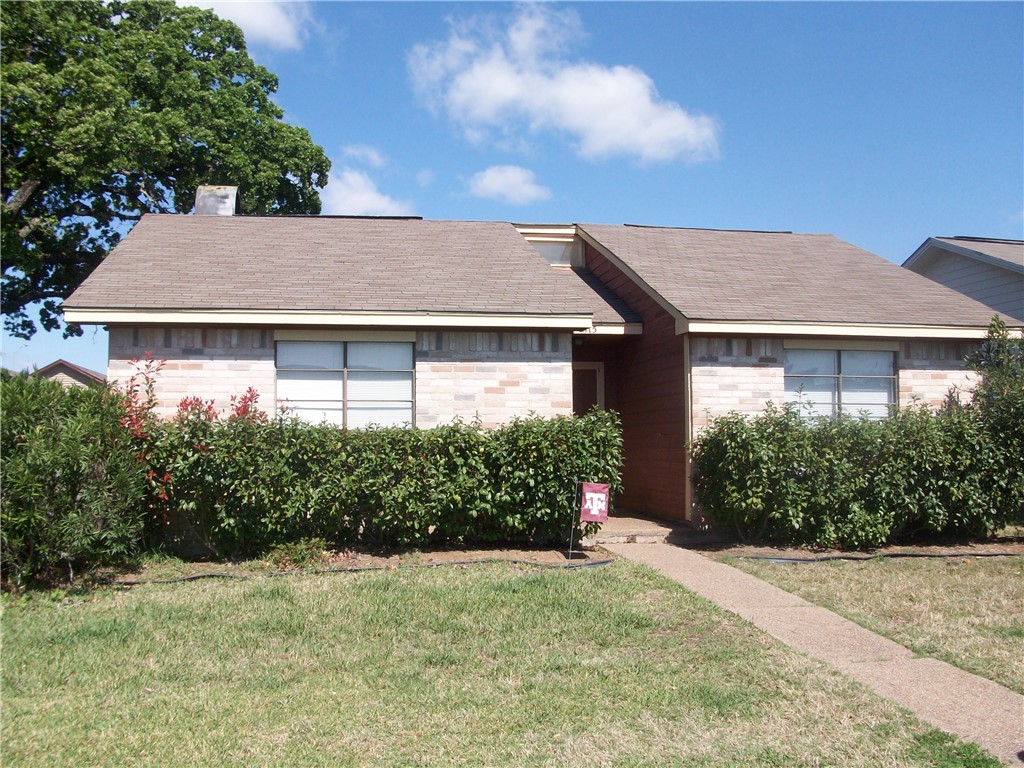 815 Camellia Court — photo