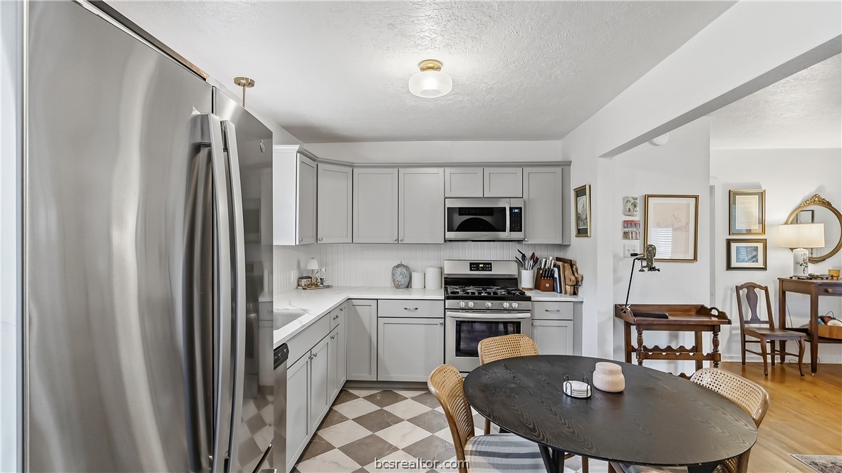 907 North Avenue, Bryan, TX 77802 — photo 3