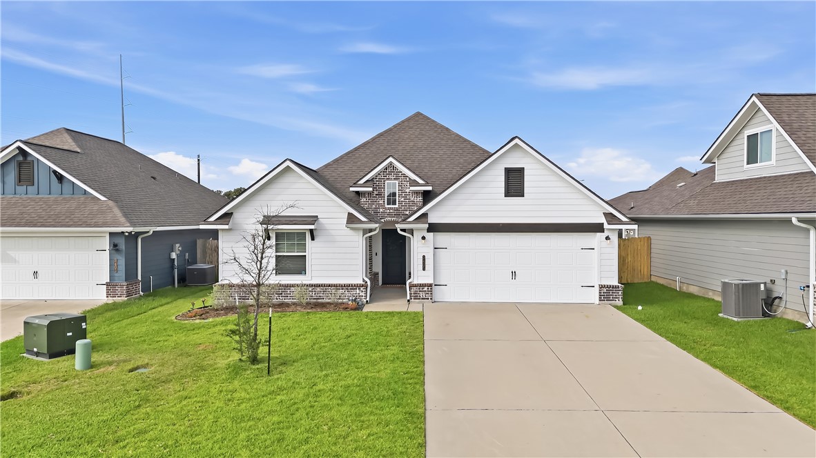 3405 Omaha Court — photo