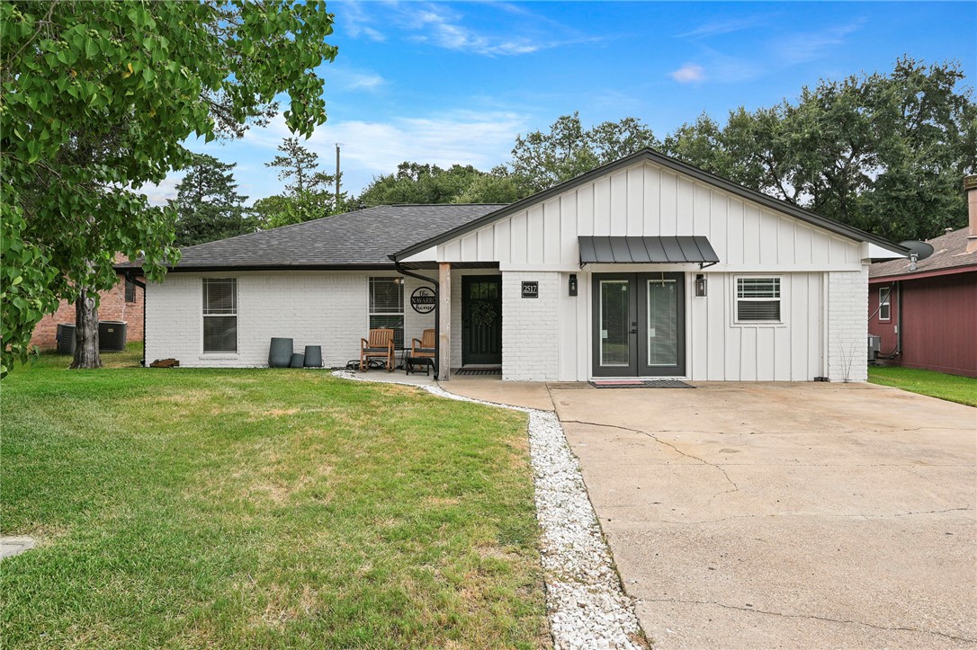2517 Hardwood Drive — photo