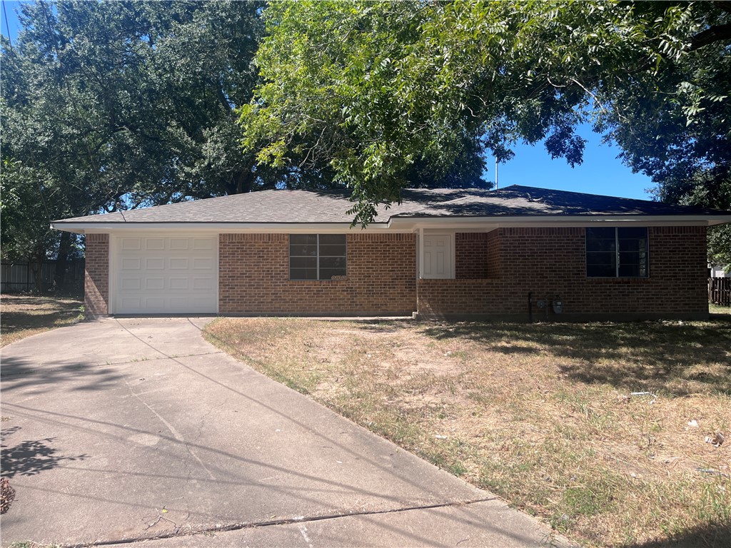 211 Scott Court — photo