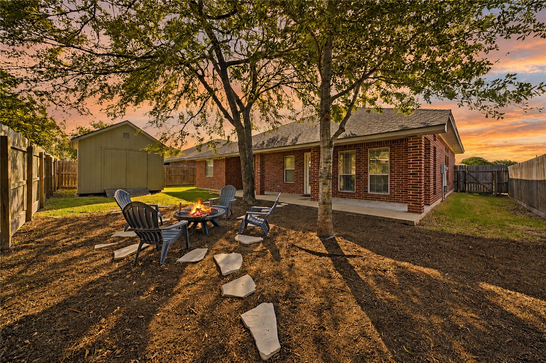 1411 Dayton Court — photo
